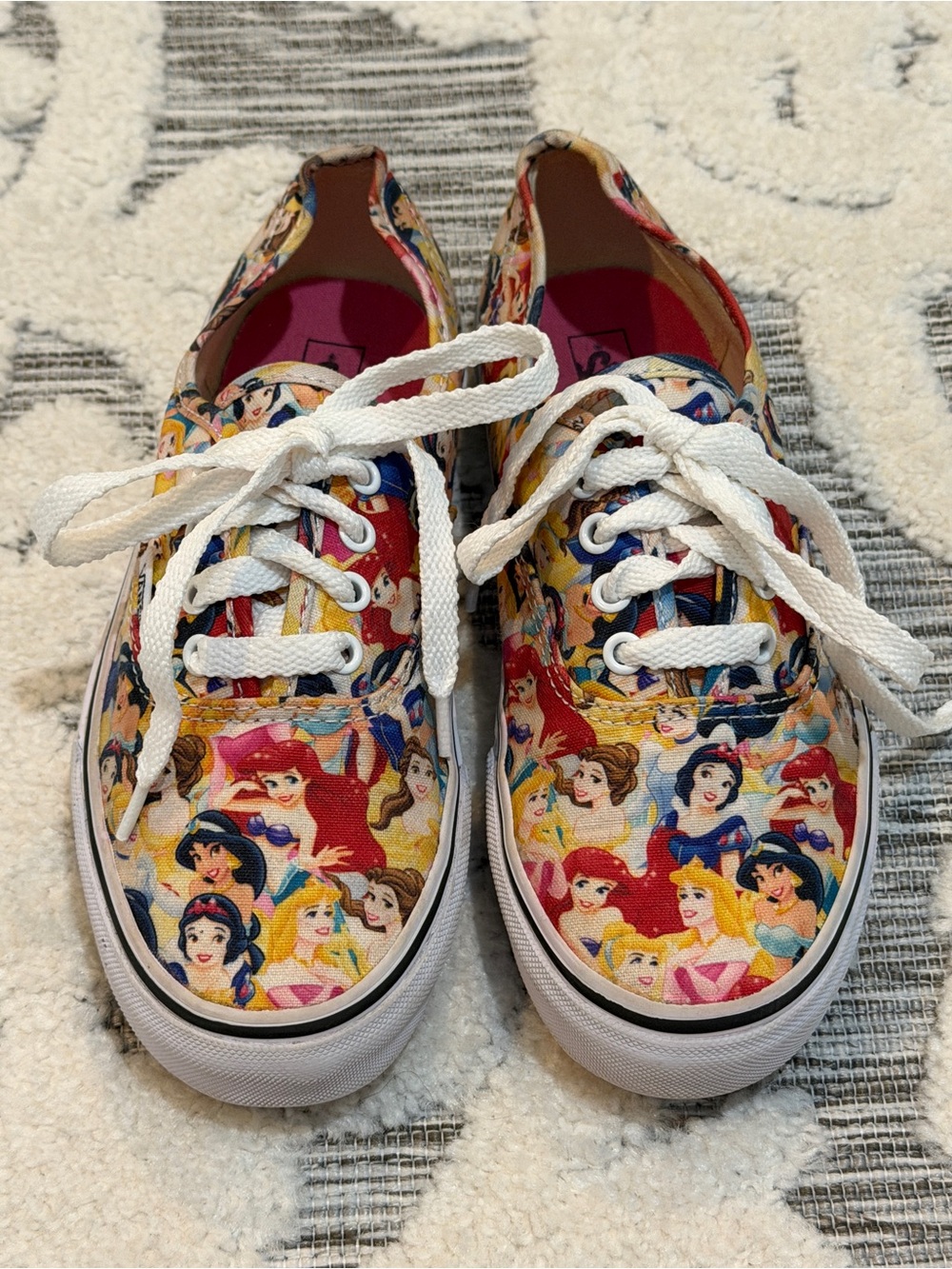 Disney Vans Princesses Kids size 3 Sneakers shoes like new lace up EUC CUTE